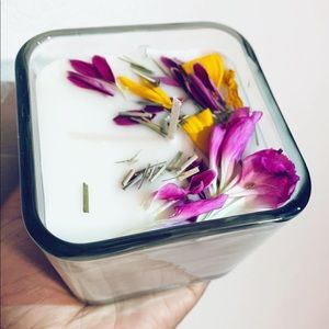 Childish Glow “Bouquet” Candles 💐